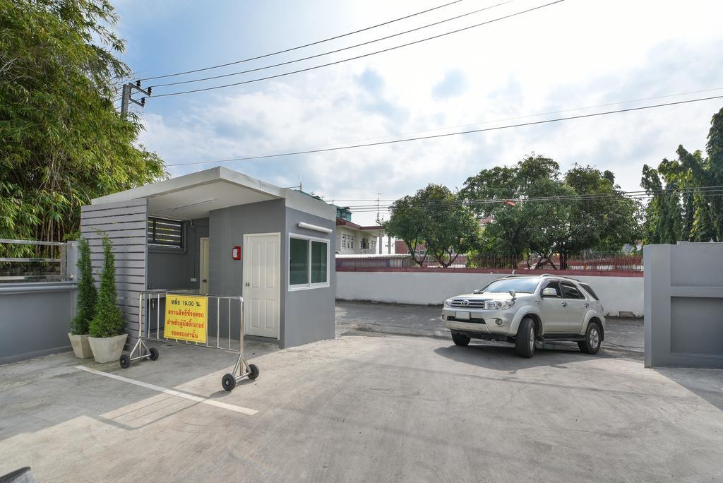 B32 Apartment Bangkok Ngoại thất bức ảnh